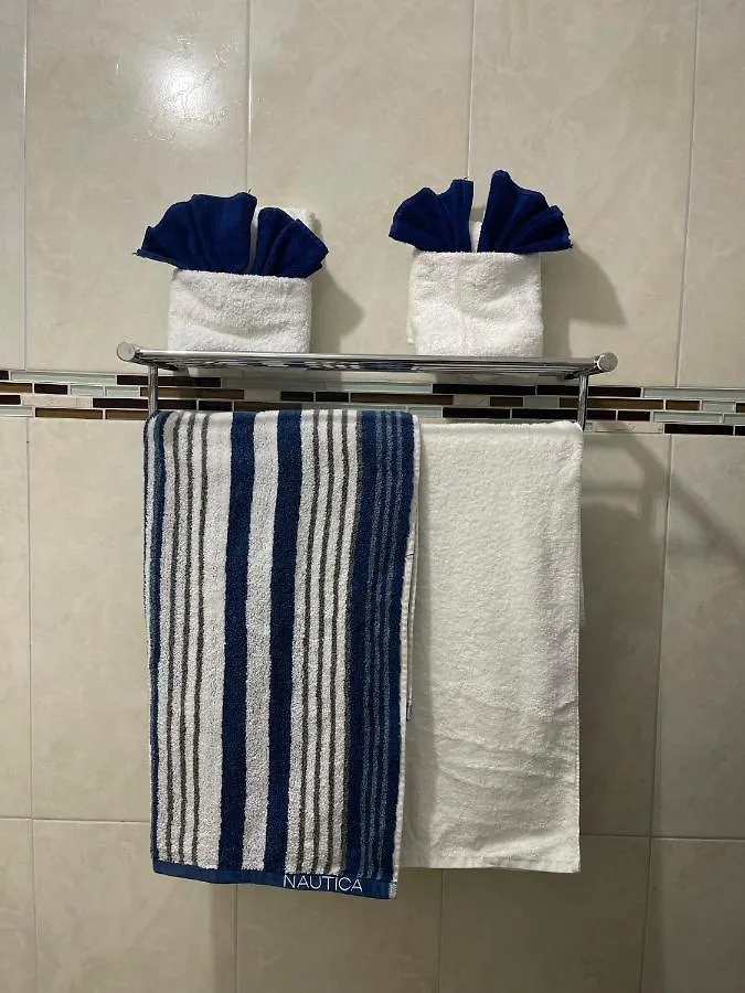 Apartment Jamrock Suites Kingston
