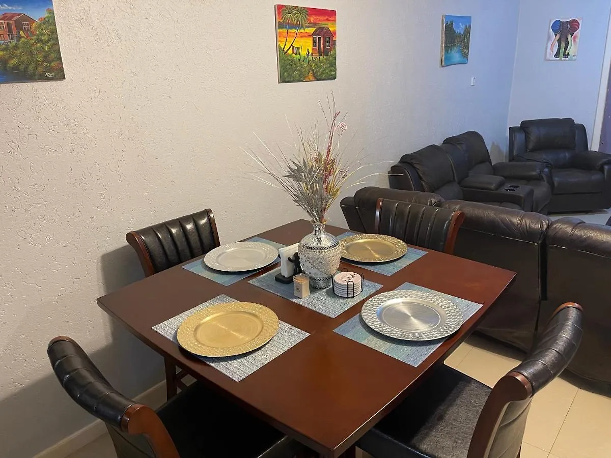 Jamrock Suites Kingston 0*,  Jamaica